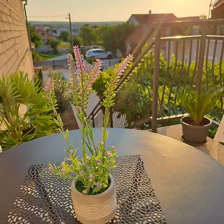 Apartment Lucija *