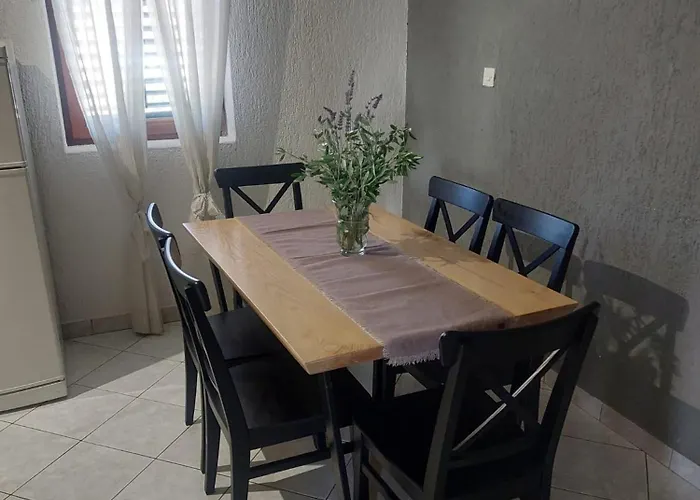 Lucija Appartamento Pridraga