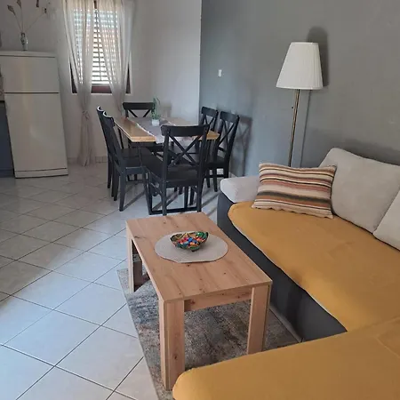 Apartman Lucija *